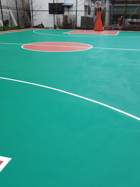慈溪 球场长期使用易出现地面开裂